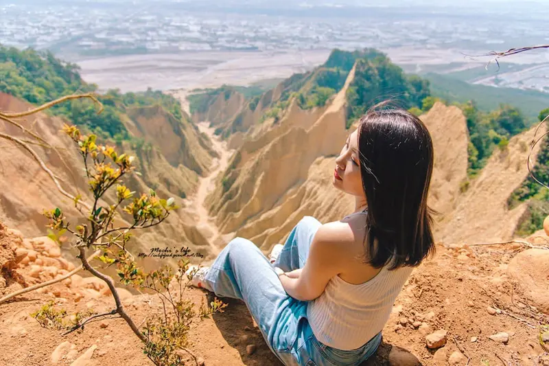 Du lịch Hỏa Diệm Sơn trải nghiệm l&ograve; lửa như trong phim T&acirc;y Du K&yacute; 6