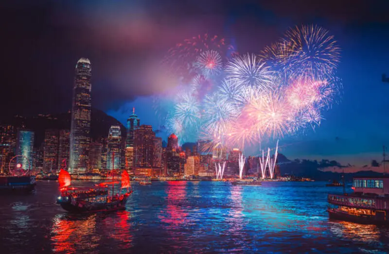 Du lịch Hong Kong Tết Nguy&ecirc;n Đ&aacute;n tận hưởng m&ugrave;a lễ hội lớn nhất năm 4