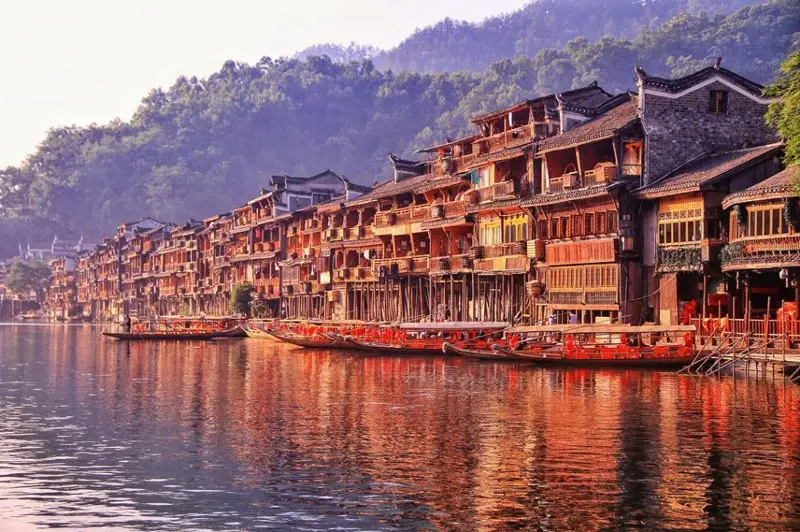 Kh&aacute;m ph&aacute; Hồ Nam Trung Quốc với vẻ đẹp h&ugrave;ng vĩ v&agrave; n&ecirc;n thơ 6