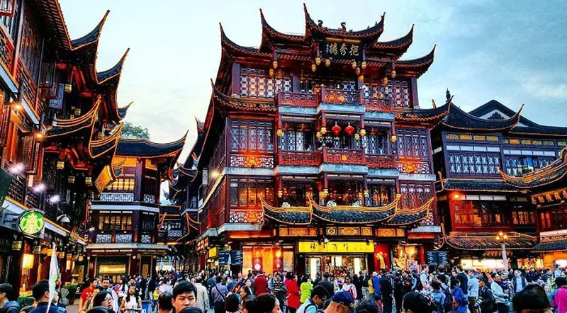 Kh&aacute;m ph&aacute; vẻ đẹp của Phố cổ Thượng Hải trăm năm tuổi 3