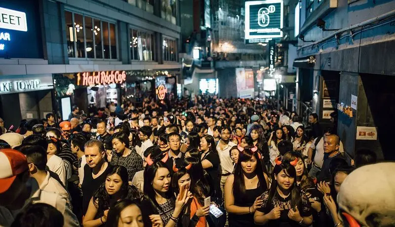 Lan Quế Phường Hồng K&ocirc;ng điểm đến cho những người th&iacute;ch tiệc t&ugrave;ng 2