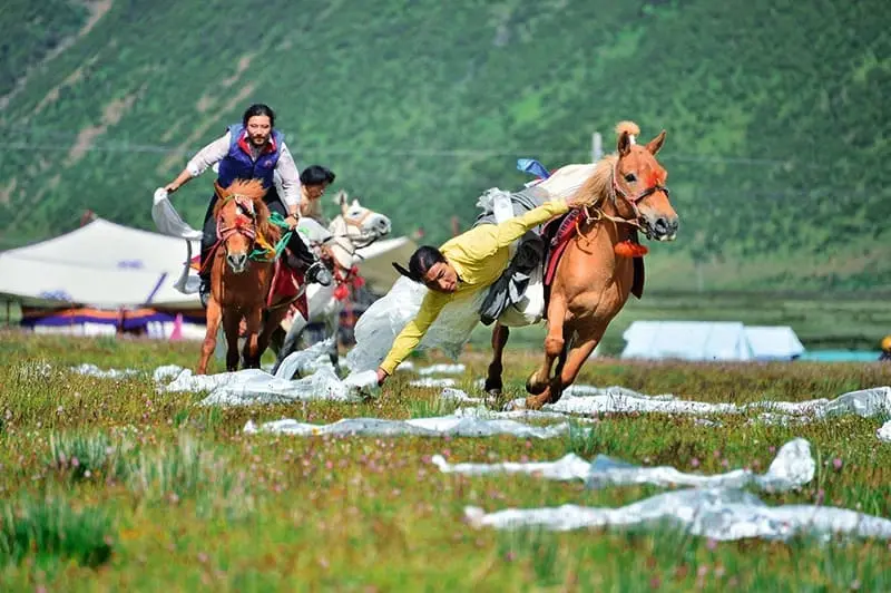 Làng Hemu Tân Cương vùng đất riêng của các vị thần tại Trung Quốc 10