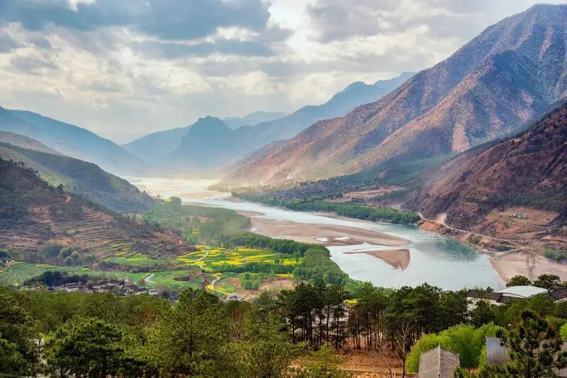 S&ocirc;ng Dương Tử, nơi văn h&oacute;a Trung Hoa soi m&igrave;nh rực rỡ 2