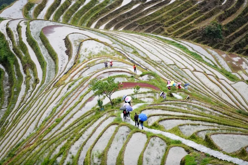Thi&ecirc;n đường Quảng T&acirc;y Trung Quốc hữu t&igrave;nh giữa nh&acirc;n gian 9