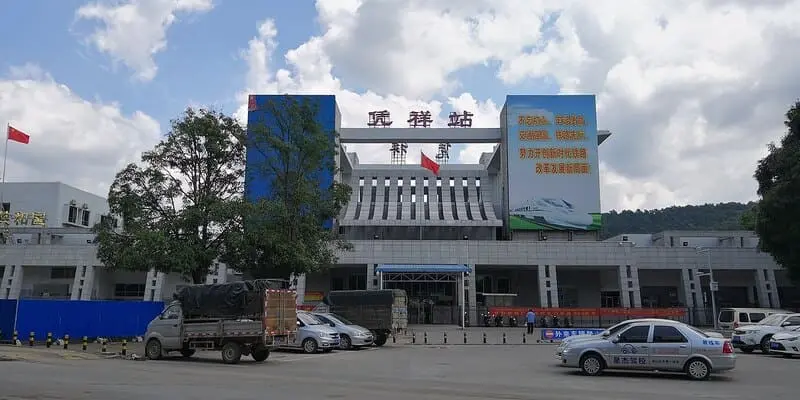 Thưởng ngoạn Bằng Tường c&ugrave;ng chuyến đi xuất ngoại trong v&ograve;ng 1 ng&agrave;y 2