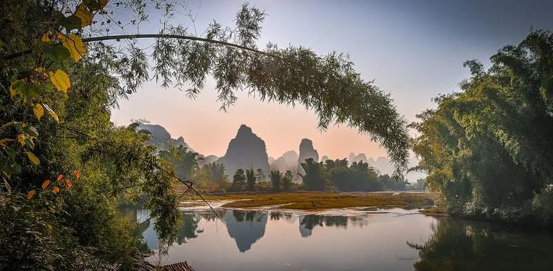 T&igrave;m về d&ograve;ng s&ocirc;ng Lệ Giang uốn m&igrave;nh qua cảnh vật y&ecirc;n b&igrave;nh 6
