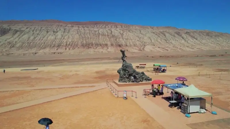 Turpan v&ugrave;ng đất lửa n&oacute;ng bức ở T&acirc;n Cương Trung Quốc 4