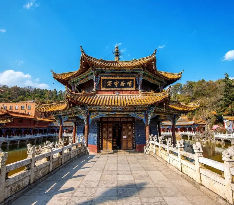 Tìm về Côn Minh, chiêm ngưỡng thành phố mùa xuân ngập tràn nắng ấm