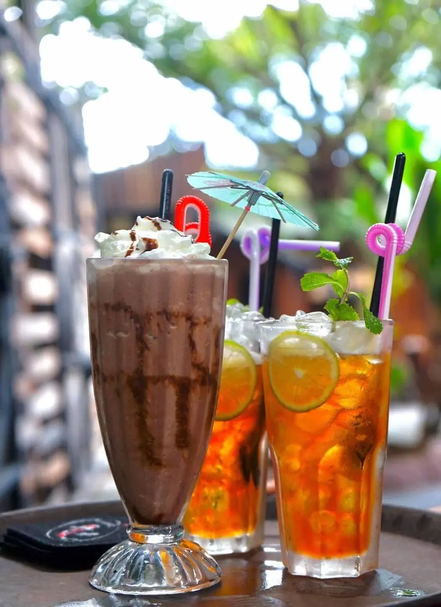 Check in Robusta Koi Garden, qu&aacute;n cafe c&oacute; hồ c&aacute; Koi đẹp m&ecirc; ly 10