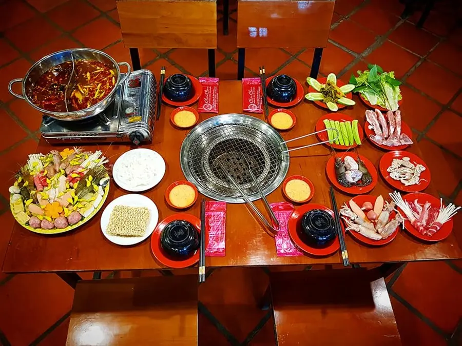 Gh&eacute; Chanchun Thế Giới M&igrave; Cay v&agrave; Lẩu H&agrave;n Quốc ph&aacute; đảo c&aacute;c m&oacute;n ngon 11