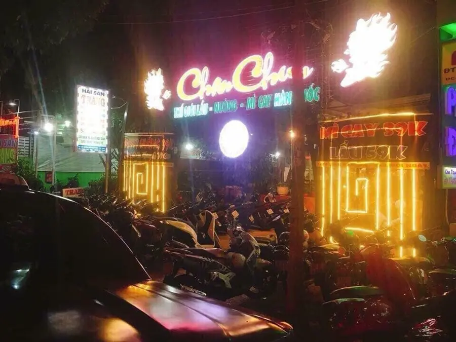 Gh&eacute; Chanchun Thế Giới M&igrave; Cay v&agrave; Lẩu H&agrave;n Quốc ph&aacute; đảo c&aacute;c m&oacute;n ngon 2