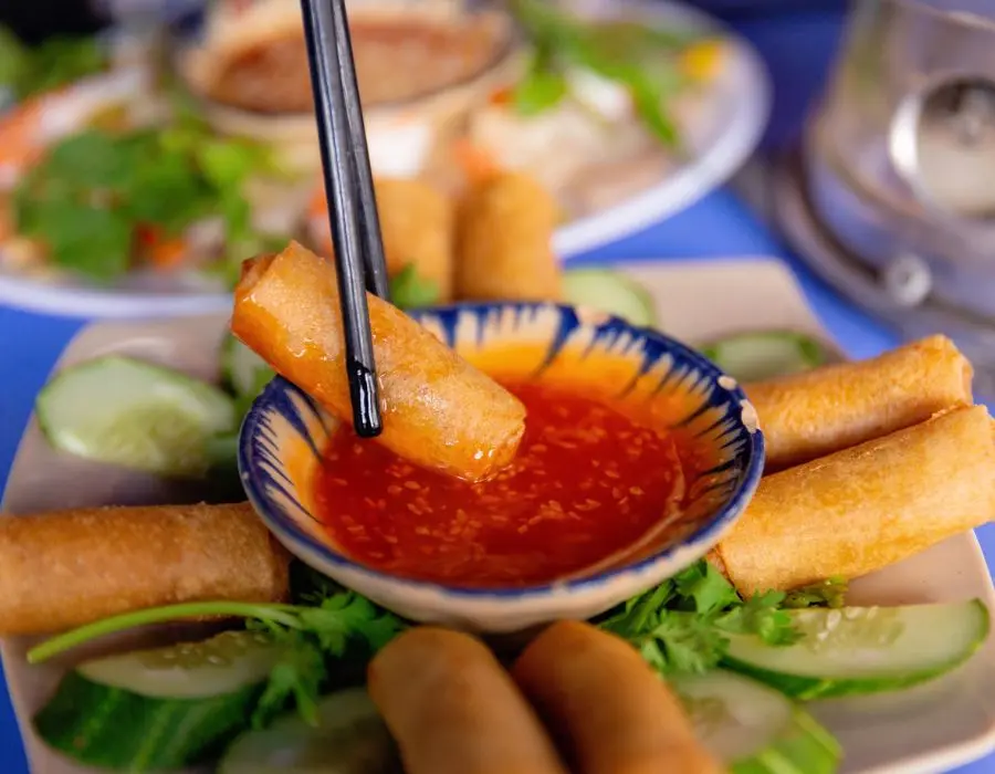 Kh&aacute;m ph&aacute; m&oacute;n B&aacute;nh tr&aacute;ng nem C&ugrave; Lao Lục Sĩ mềm dẻo, thơm ngon 5