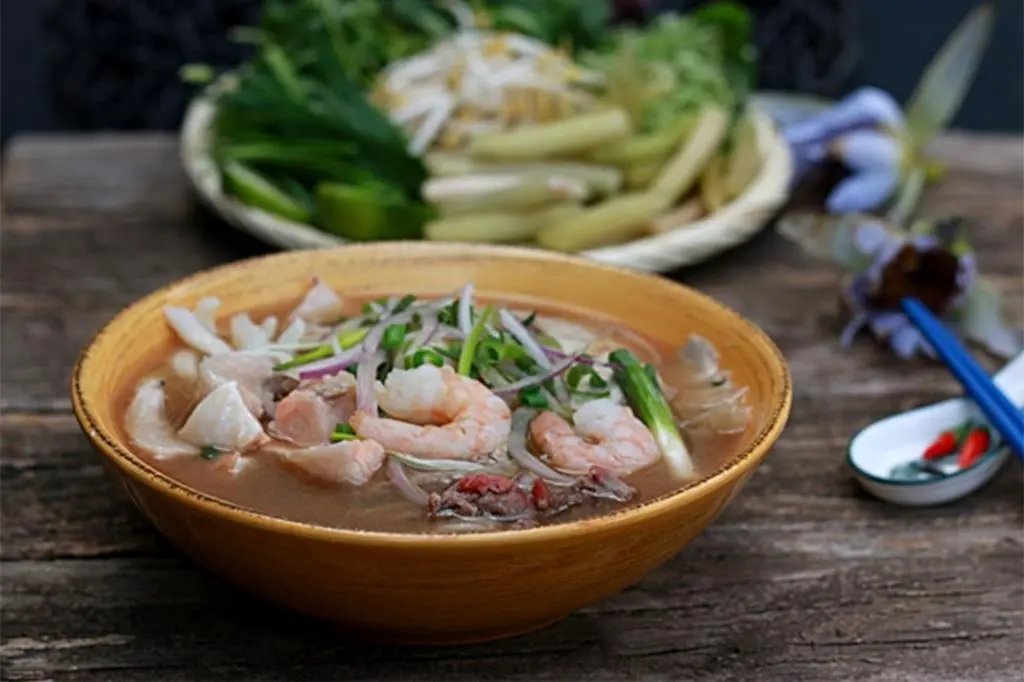 Bún súng Vũng Tàu - Thưởng thức hương vị hài hòa của ba nền văn hóa
