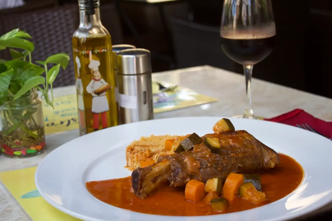 Bistro 9 (Bistro Nine) - Thưởng thức ẩm thực &Acirc;u Việt tại Nh&agrave; h&agrave;ng Ph&aacute;p sang chảnh 3