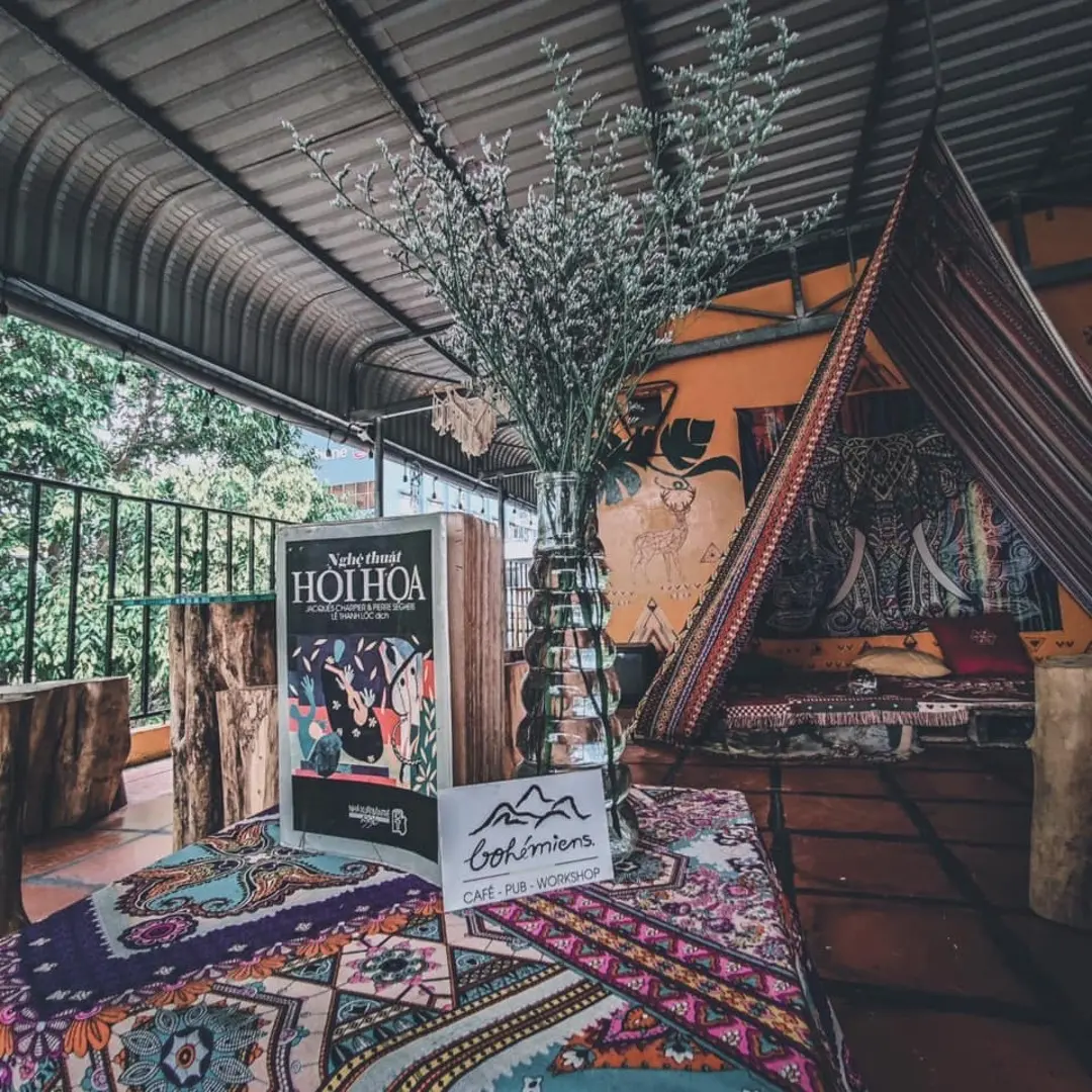 Bohemiens Caf&eacute; &ndash; Phong c&aacute;ch đường phố cực chất tại Vũng T&agrave;u 17
