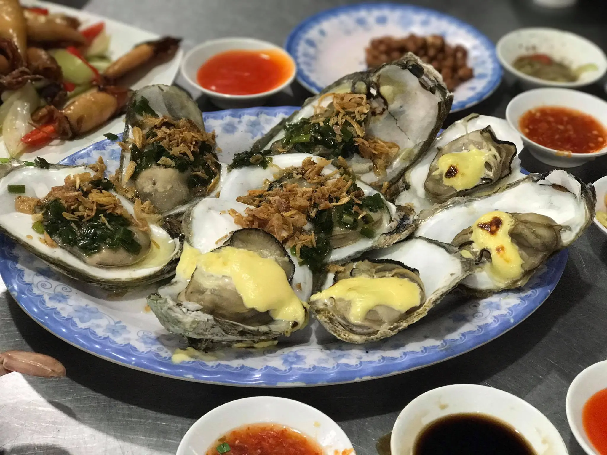 Cảm nhận vị thơm ngon b&eacute;o ngậy tự nhi&ecirc;n từ m&oacute;n h&agrave;u đ&uacute;t l&ograve; Vũng T&agrave;u 2