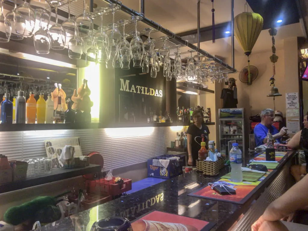 Matildas Pub Vũng T&agrave;u - Qu&aacute;n ăn T&acirc;y khiến thực kh&aacute;ch m&ecirc; mệt ở Vũng T&agrave;u 8