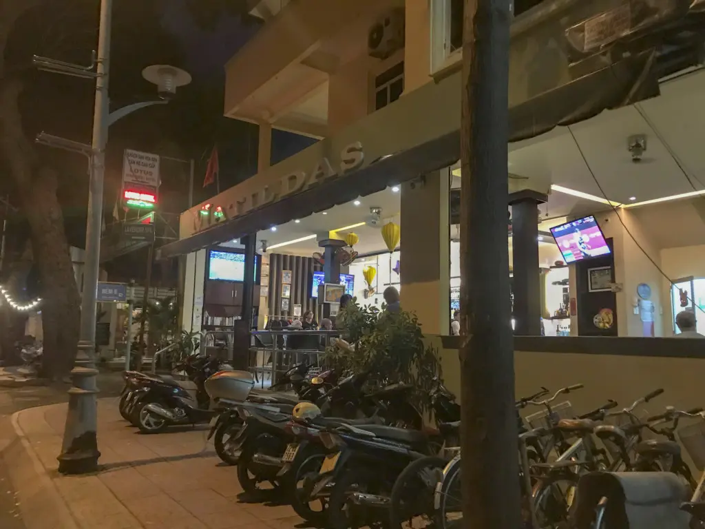 Matildas Pub Vũng T&agrave;u - Qu&aacute;n ăn T&acirc;y khiến thực kh&aacute;ch m&ecirc; mệt ở Vũng T&agrave;u 3