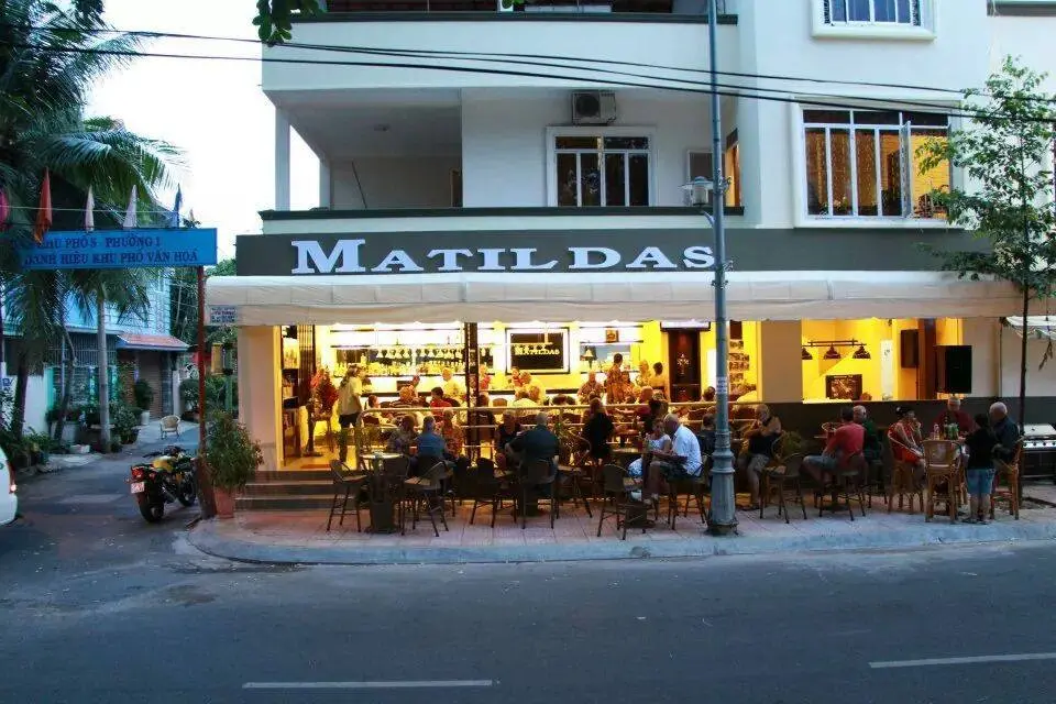 Matildas Pub Vũng T&agrave;u - Qu&aacute;n ăn T&acirc;y khiến thực kh&aacute;ch m&ecirc; mệt ở Vũng T&agrave;u 2