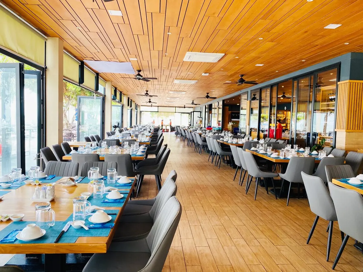 Ocean Bay Seafood Restaurant - Nh&agrave; h&agrave;ng n&ecirc;n gh&eacute; qua khi đến Vũng T&agrave;u 2