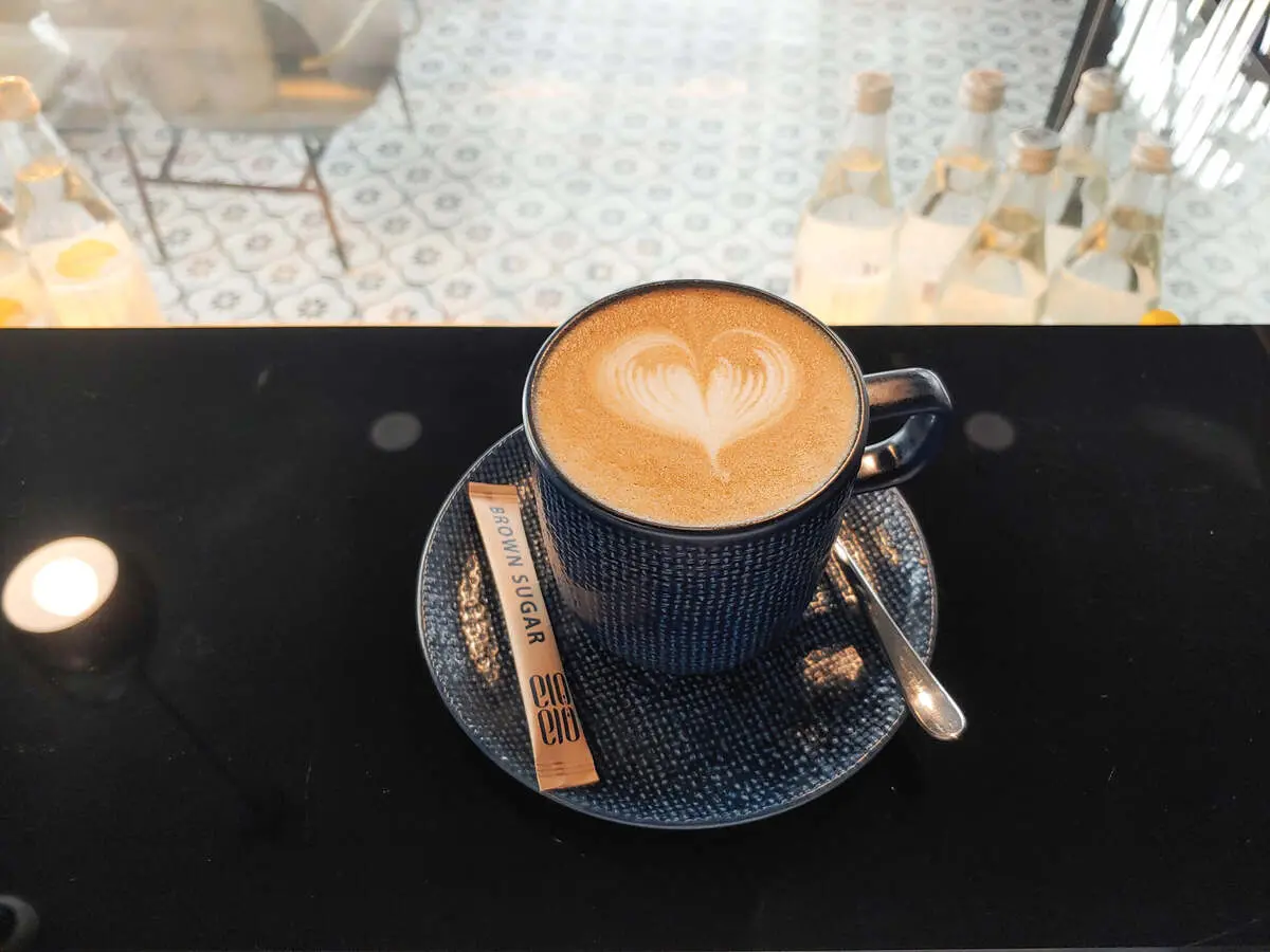 Ola Ola Restaurant Bar and Coffee - Địa điểm kh&ocirc;ng thể bỏ qua khi đến Vũng T&agrave;u 18