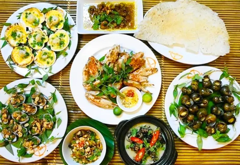 Qu&aacute;n Ốc Tự Nhi&ecirc;n Vũng T&agrave;u - Nh&agrave; h&agrave;ng hải sản nhất định phải gh&eacute; 5