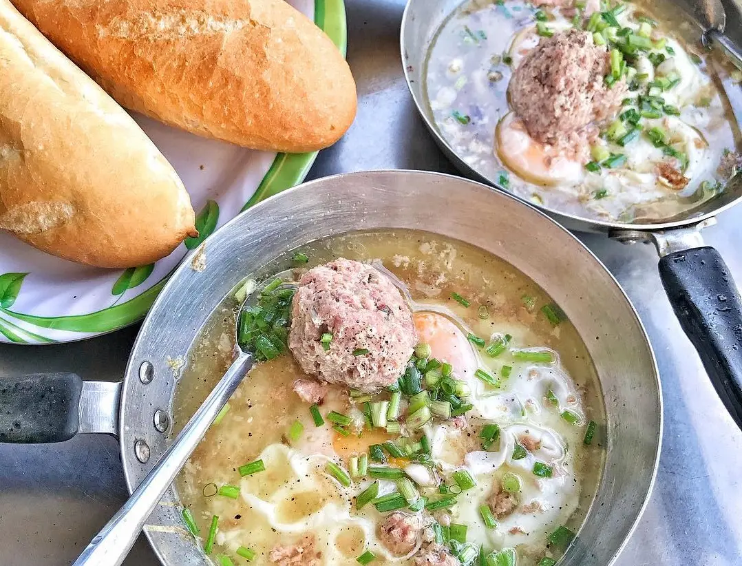 Theo chân người bản địa khám phá top 5 quán ăn vặt ngon Vũng Tàu 5