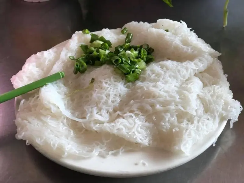 Thưởng thức b&aacute;nh hỏi An Nhứt, đặc sản nức tiếng Vũng T&agrave;u 4
