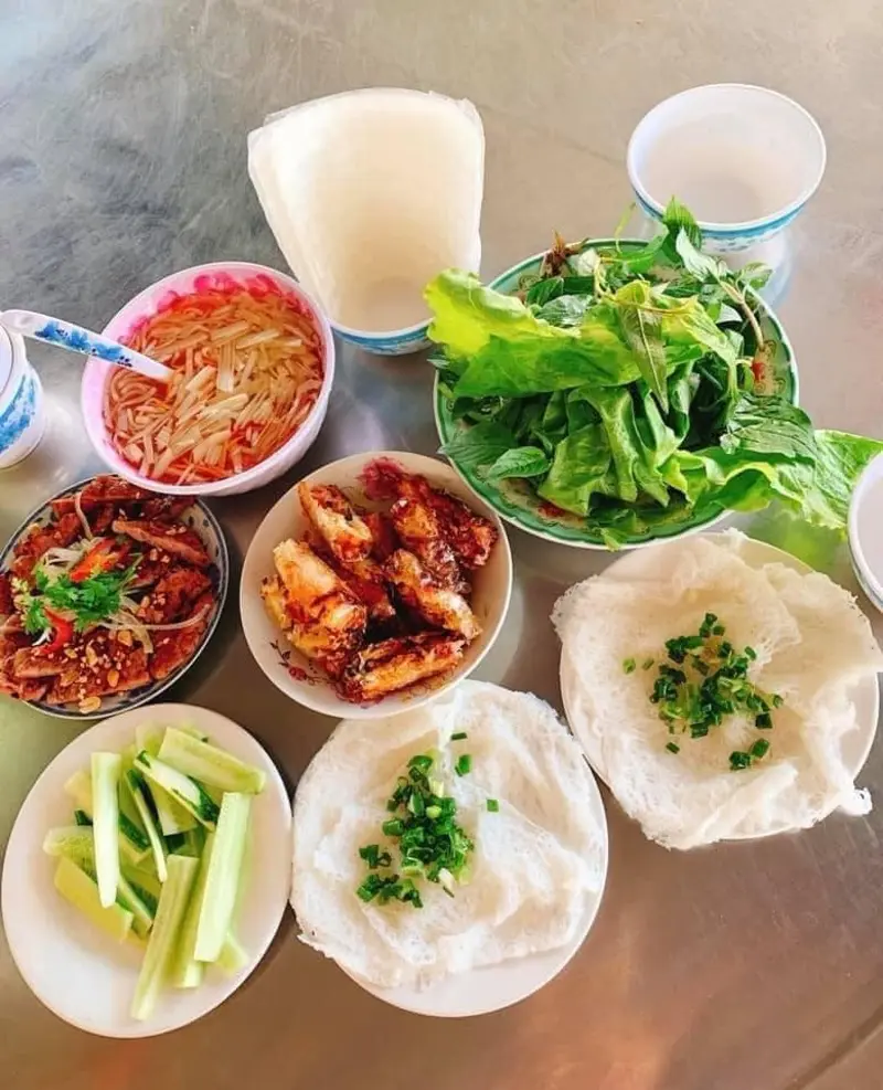 Thưởng thức b&aacute;nh hỏi An Nhứt, đặc sản nức tiếng Vũng T&agrave;u 3