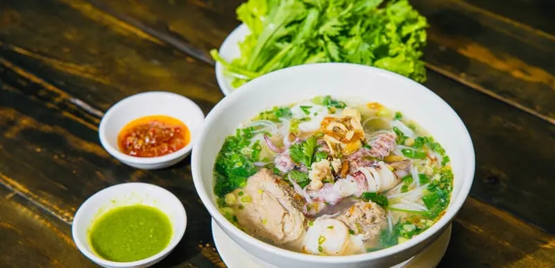 Top 8 qu&aacute;n hủ tiếu mực Vũng T&agrave;u g&acirc;y b&atilde;o giới ẩm thực 6