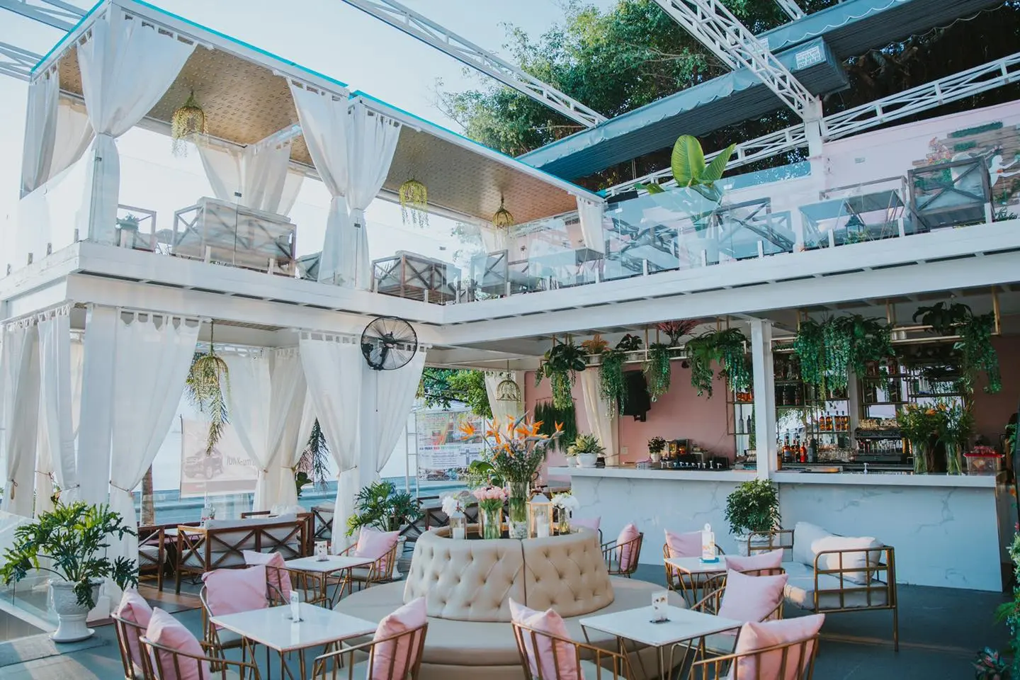 Say mê trước cảnh biển tuyệt mỹ từ những quán café view biển Vũng Tàu