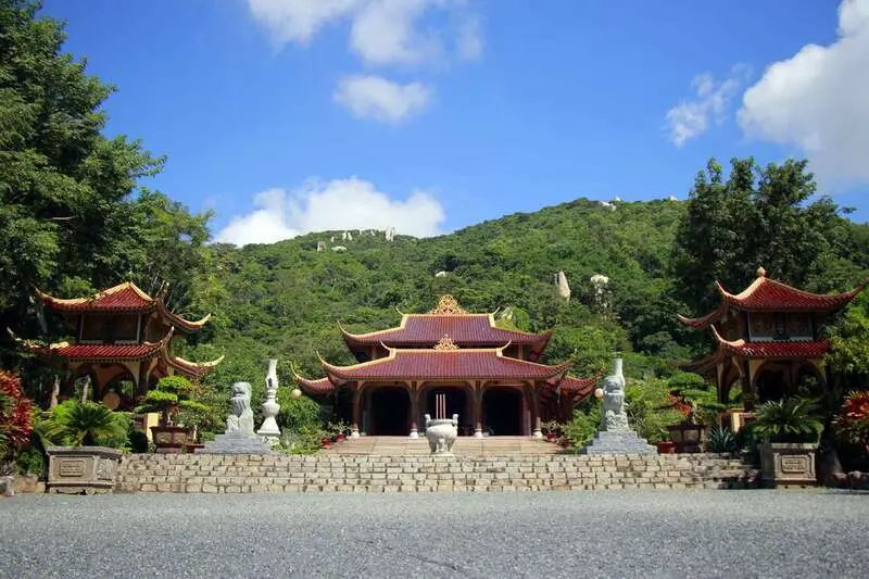 Về chợ Phước Hải thưởng thức hải sản tươi ngon 8