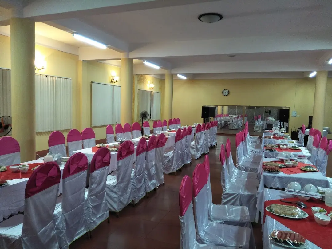 Kh&ocirc;ng biết ăn g&igrave; ở Y&ecirc;n B&aacute;i, check ngay Nh&agrave; h&agrave;ng Minh Đức 9