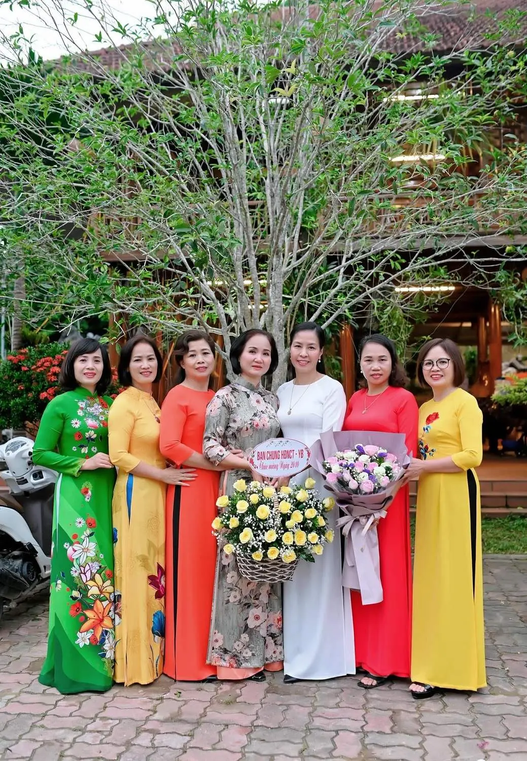Nh&agrave; h&agrave;ng Oanh Hợp - M&ecirc; mẩn kh&ocirc;ng gian thưởng thức ẩm thực sang trọng, cuốn h&uacute;t 31