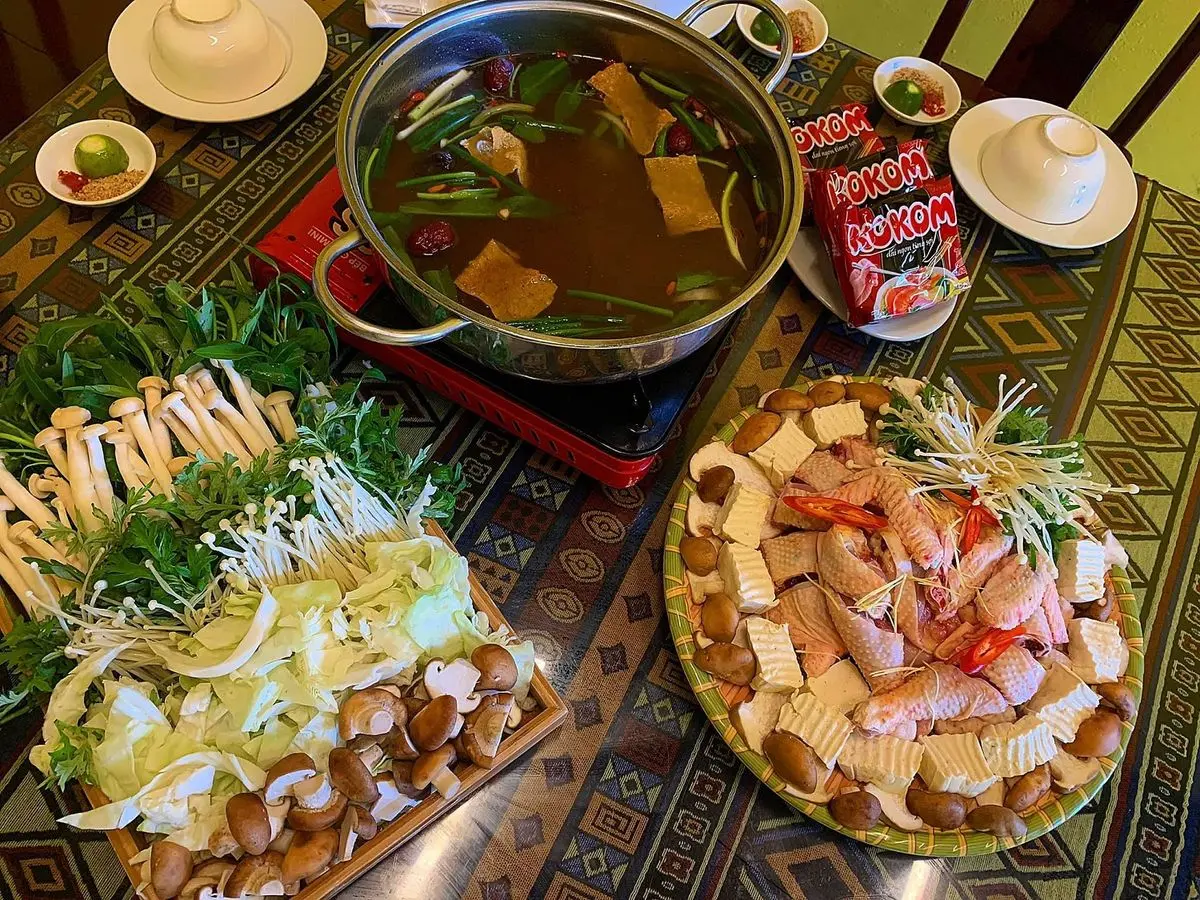 Nh&agrave; h&agrave;ng Oanh Hợp - M&ecirc; mẩn kh&ocirc;ng gian thưởng thức ẩm thực sang trọng, cuốn h&uacute;t 22