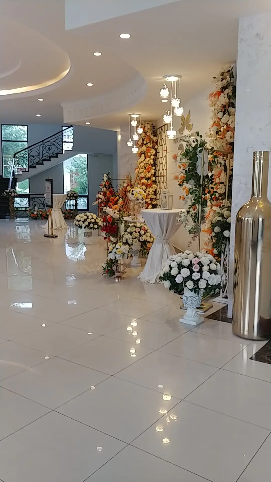 Nh&agrave; h&agrave;ng T&ugrave;ng Dương - Ngỡ ng&agrave;ng trước kh&ocirc;ng gian sang trọng tại nh&agrave; h&agrave;ng 3