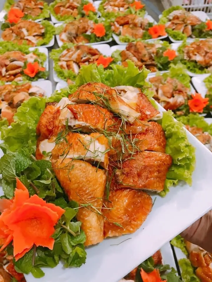 Thưởng thức bữa ăn ngập tr&agrave;n đặc sản Y&ecirc;n B&aacute;i tại Nh&agrave; h&agrave;ng Đồng T&acirc;m 17