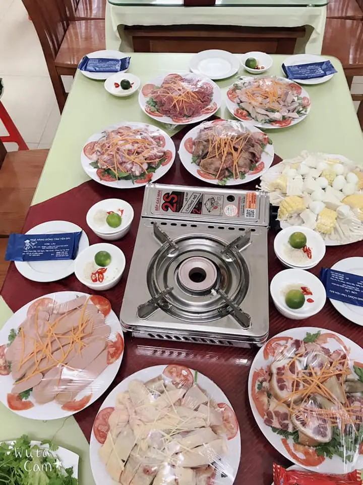 Thưởng thức bữa ăn ngập tr&agrave;n đặc sản Y&ecirc;n B&aacute;i tại Nh&agrave; h&agrave;ng Đồng T&acirc;m 21