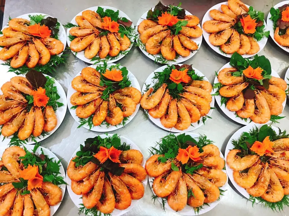 Thưởng thức bữa ăn ngập tr&agrave;n đặc sản Y&ecirc;n B&aacute;i tại Nh&agrave; h&agrave;ng Đồng T&acirc;m 19