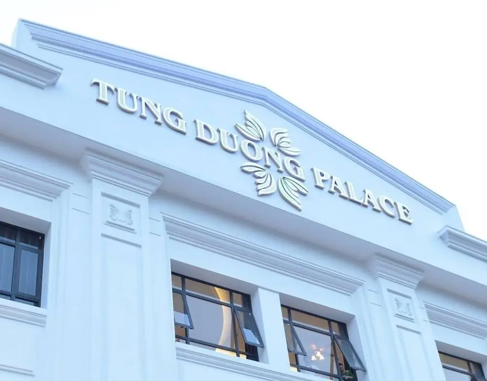 Nhà hàng Tùng Dương - Ngỡ ngàng trước không gian sang trọng tại nhà hàng