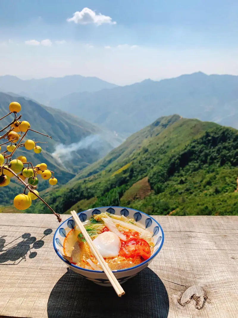 Đến T&agrave; X&ugrave;a t&igrave;m về ch&uacute;t b&igrave;nh y&ecirc;n giữa thị th&agrave;nh n&aacute;o nhiệt 11