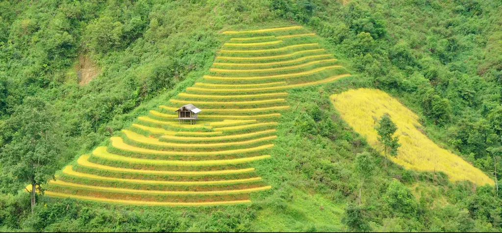 Leo dốc tr&ugrave;ng điệp, Review La P&aacute;n Tẩn đẹp si m&ecirc; 4