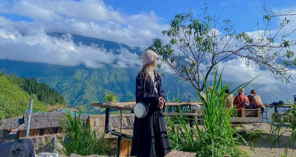 Tà Xùa, mỹ cảnh ẩn mình trong làn mây trắng xóa