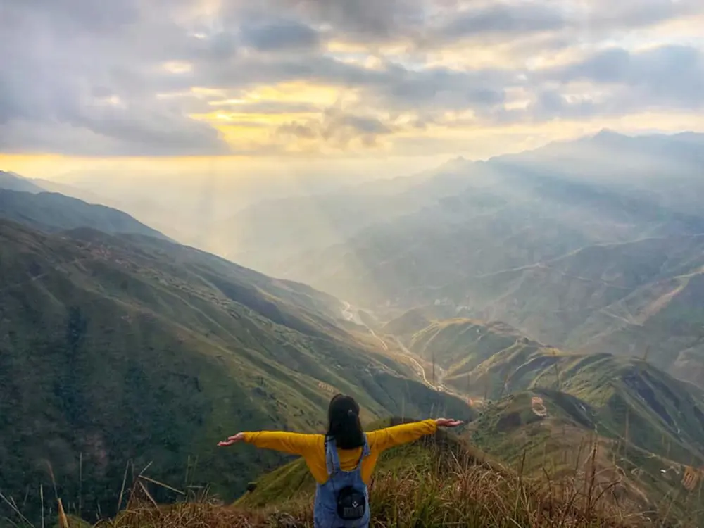 3 ng&agrave;y trekking chinh phục sống lưng khủng long T&agrave; X&ugrave;a 11