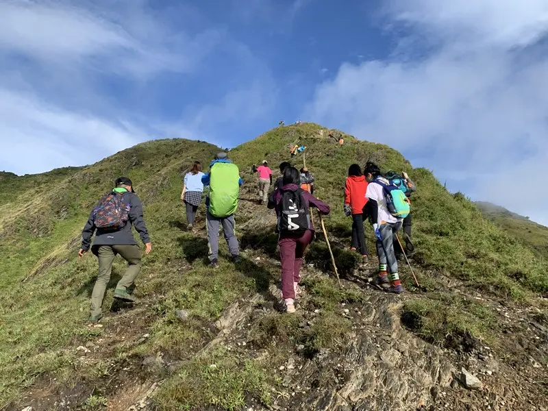 Lịch tr&igrave;nh trekking T&agrave; Ch&igrave; Nh&ugrave; 2N1Đ - Chinh phục n&oacute;c nh&agrave; Y&ecirc;n B&aacute;i 6