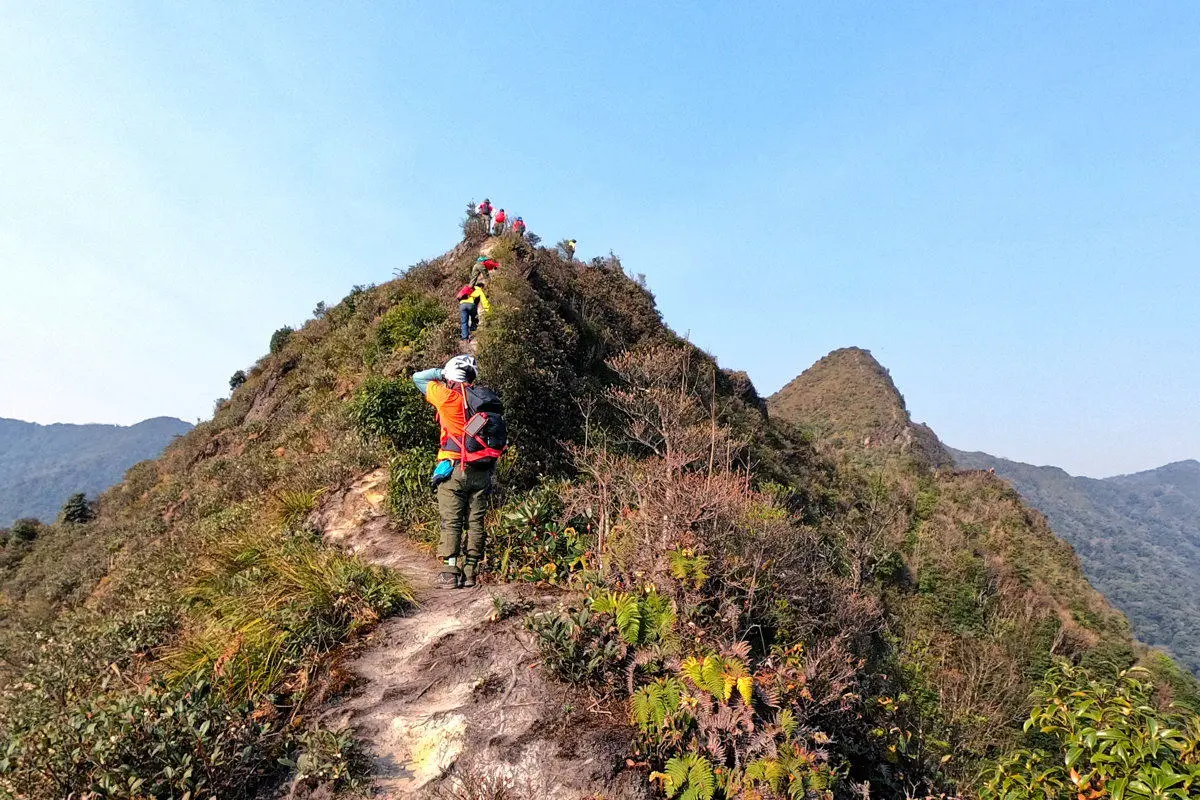 Lịch tr&igrave;nh trekking T&agrave; X&ugrave;a 3N2Đ - 72 giờ leo n&uacute;i săn m&acirc;y 15